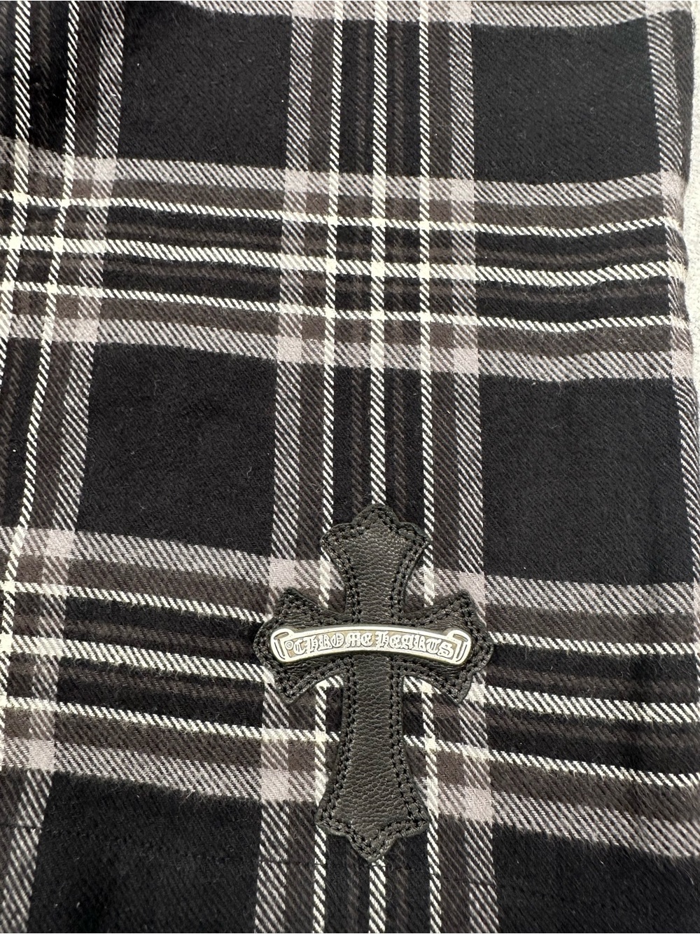 Chrome Hearts Black & Gray Plaid Men’s Hybrid Shorts - Picture 5 of 10